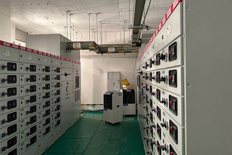 Compact busduct combines efficiency, reliability and adaptability